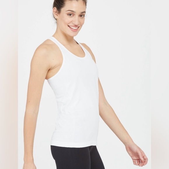 SPANX® NWT Lamn Seamless Active Lounge Tank L WHITE PERFECT NEW SOFT LIGHT $58 - Picture 2 of 4